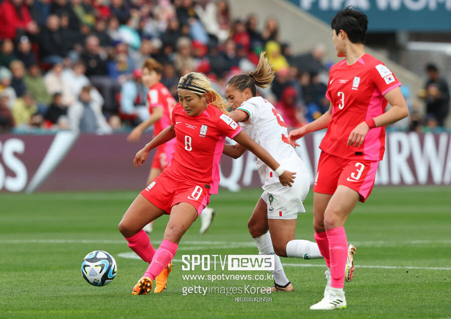 [월드컵 REVIEW] 한국 여자축구 조기 탈락 위기, 72위 모로코에 0-1 패배…2연패 최하위 '16강 희박'
