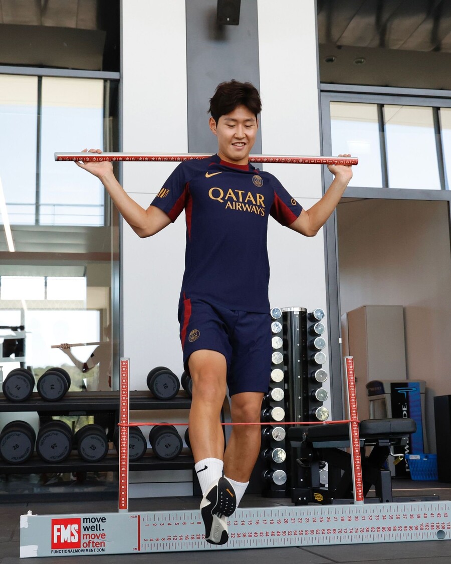 ▲ 이강인 PSG 훈련
