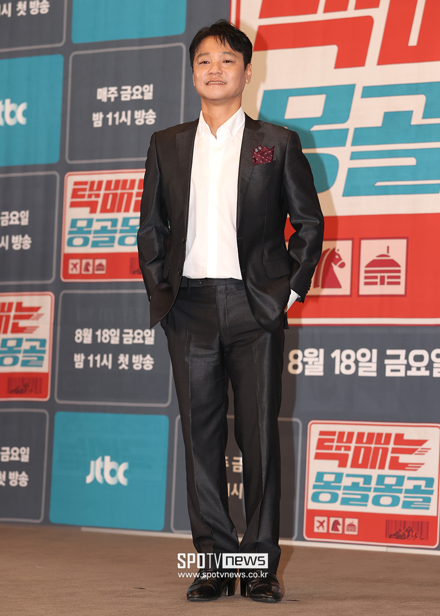 [포토S] 홍경인, '멋지게 슈트 입고'