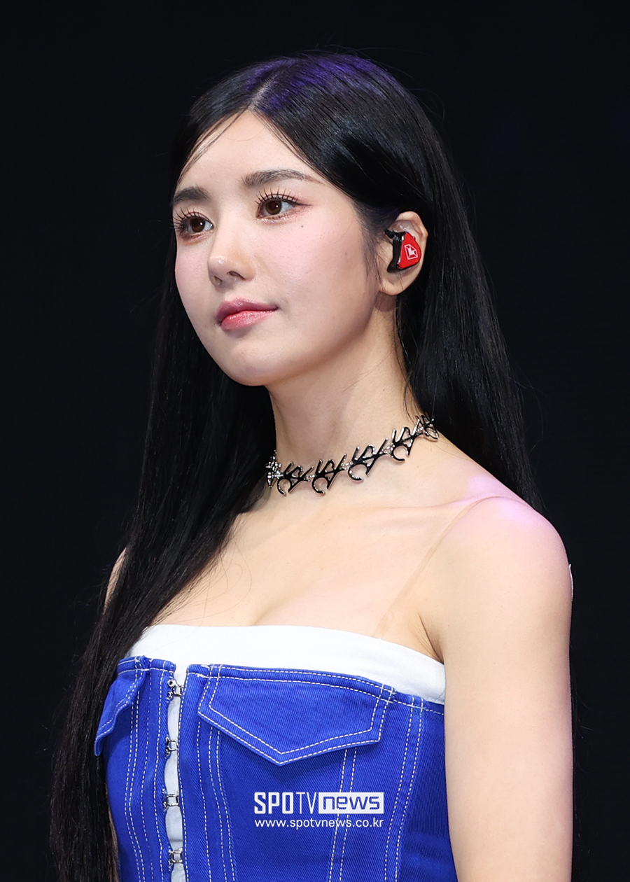 권은비, 솔로 데뷔 2주년 "팬분들 사랑과 관심에 감사…무대로 보답할 것"