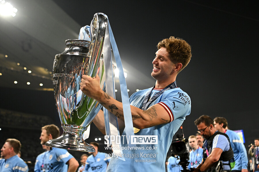 ▲ 존 스톤스는 2022-23 시즌 맨체스터시티 핵심 전력으로 활약하며 UEFA 챔피언스리그 우승과 트레블을 이끌었다.