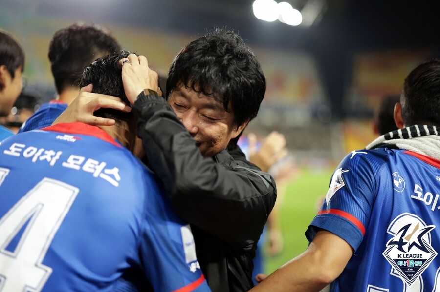 [K리그1 라인업] ‘포포 깜짝 선발’ 수원, ‘라스-이승우 출격’ 수원FC…수원 더비 명단 공개