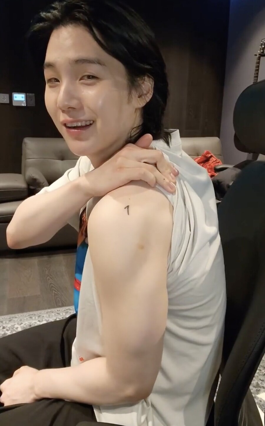 ▲ 슈가. 출처| 슈가 라이브 방송 캡처