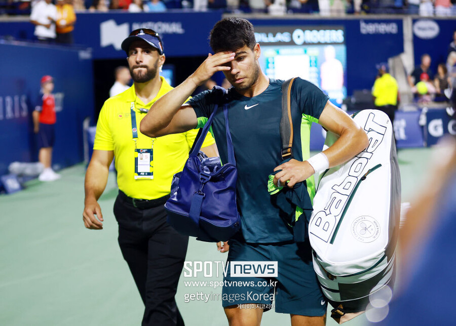 [ATP] '윔블던 우승' 알카라스, 내셔널뱅크 오픈 8강 탈락…메드베데프도 8강서 고배