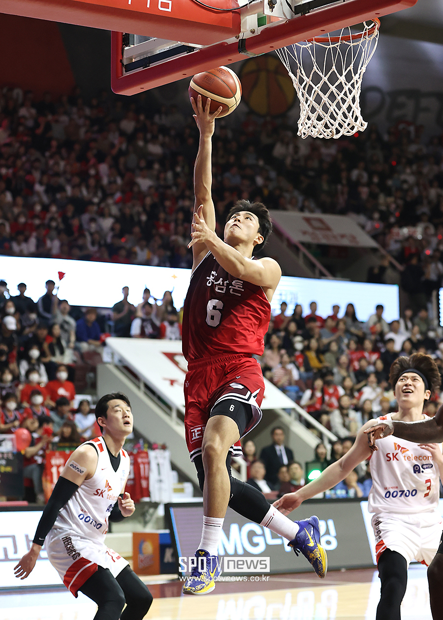 KBL 우승팀 KGC, 존스컵 순조로운 출발…UAE 완파 '박지훈-맥스웰 맹활약'