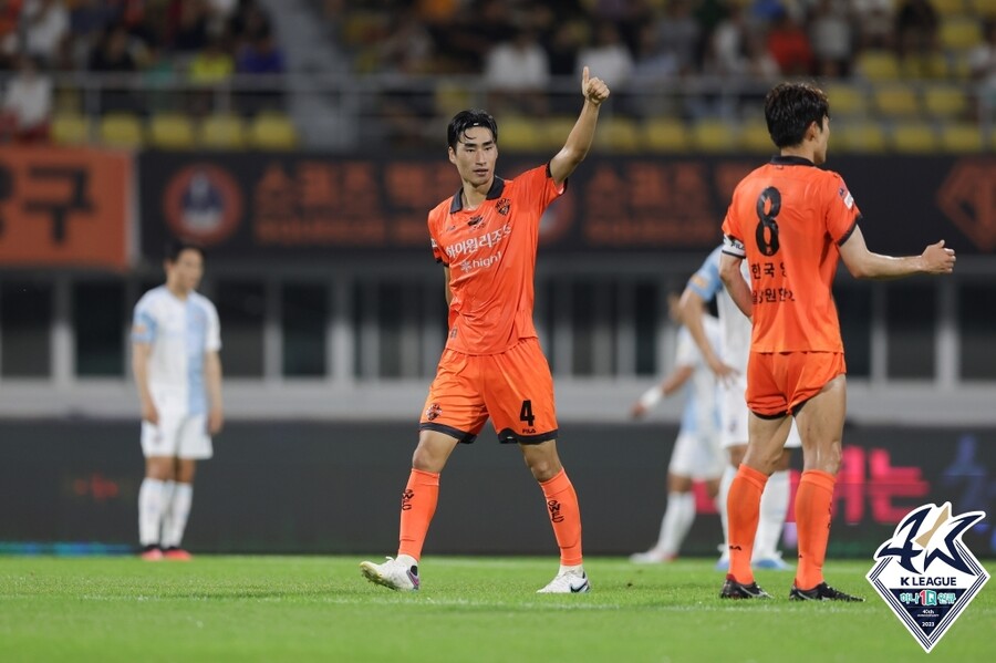 ▲ 강원FC가 울산 현대에 11년 3개월 만에 이겼다. ⓒ한국프로축구연맹