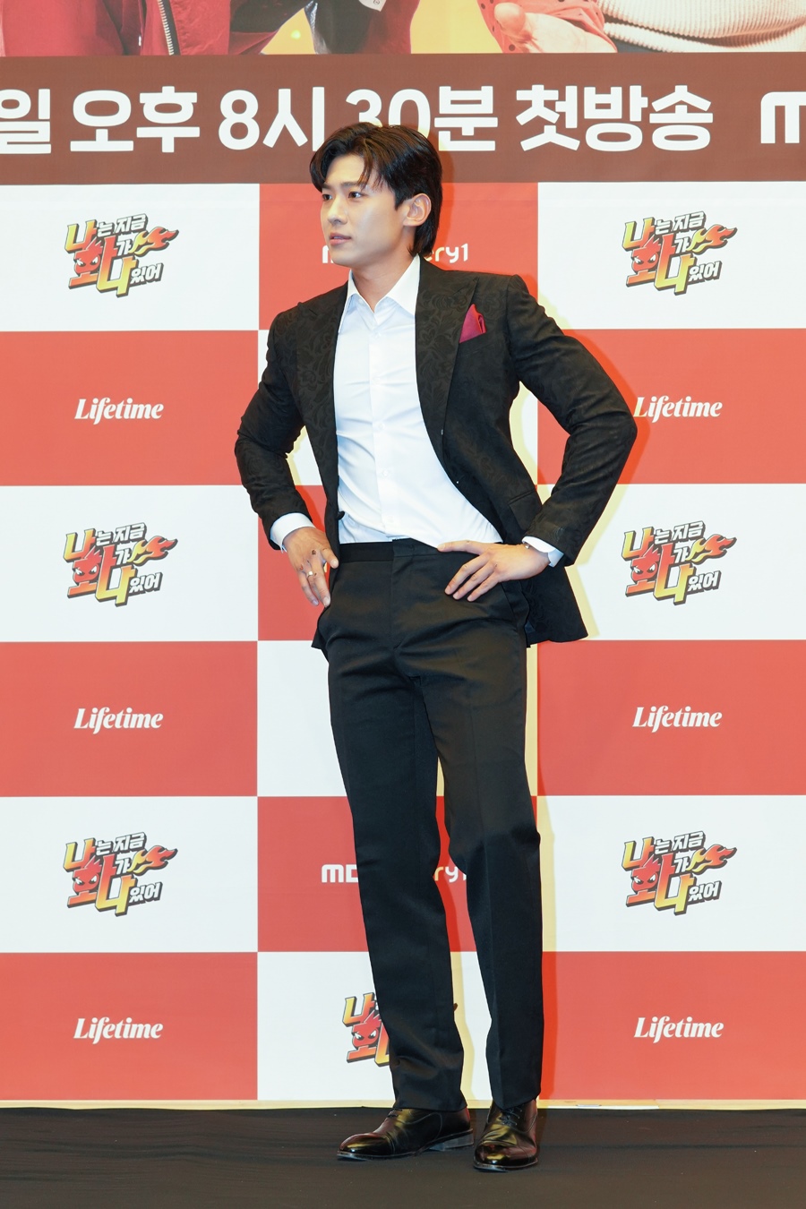 덱스, 코로나19 회복하고 美서 무사귀국…다시 확인한 '대세' 존재감[이슈S]