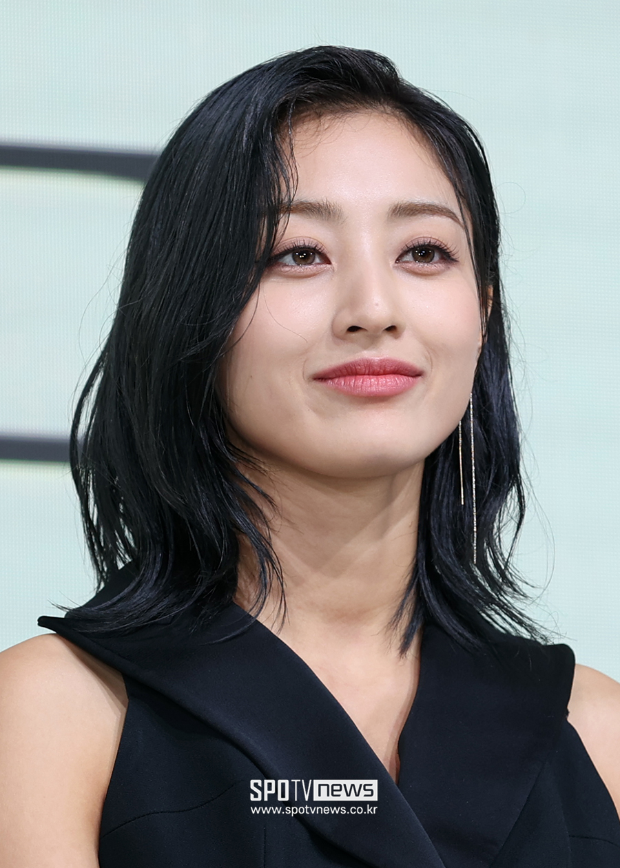 트와이스 지효 "솔로 데뷔, 내가 누구인지 어떤 가수인지에 집중"