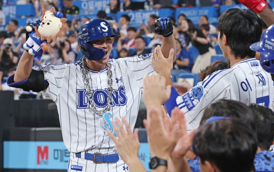 [대구 게임노트] '구자욱 쾅! 피렐라 쾅!' 홈런포 가동 삼성, KIA 꺾고 2연승