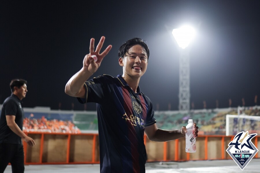▲ 수원FC 이승우가 강원FC전에서 골을 넣었다.  ⓒ한국프로축구연맹