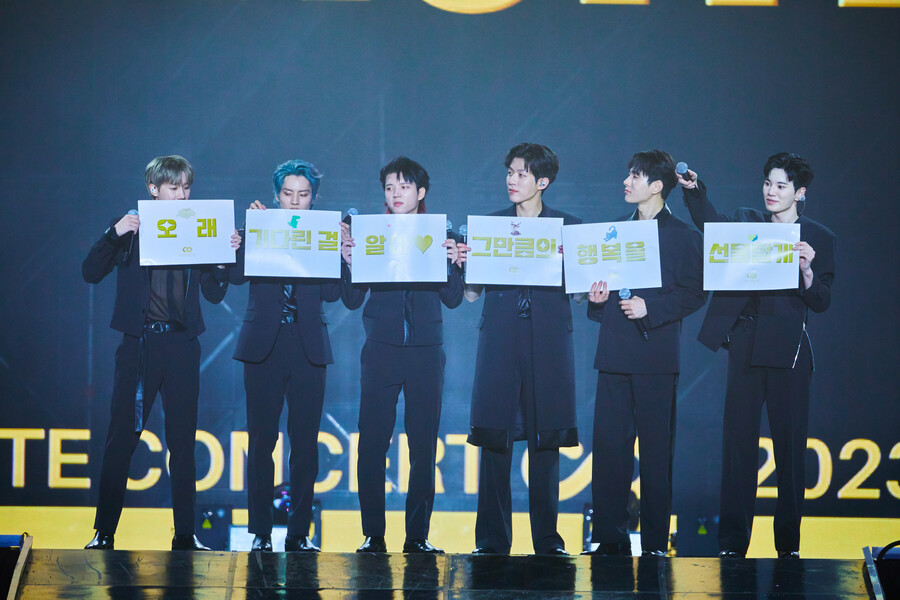인피니트, 7년 기다림도 씻어낸 강렬 무대…눈물의 '컴백 어게인'[종합]