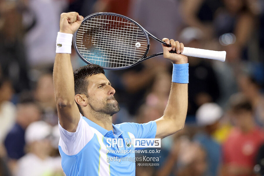 ▲ 2023 ATP 투어 웨스턴 앤 서던 오픈 단식 결승 진출을 확정한 뒤 환호하는 노바크 조코비치