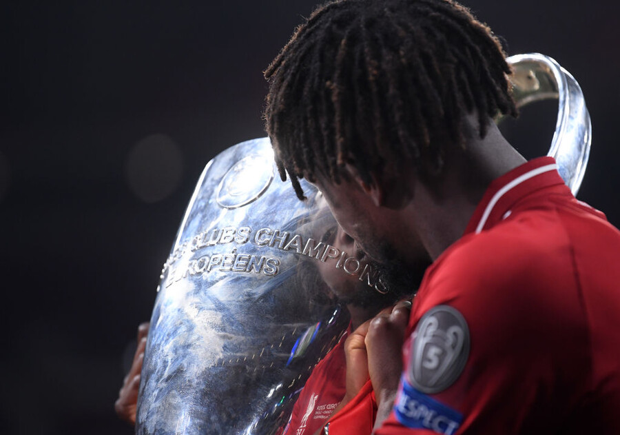 ▲ 오리기를 대표하는 장면은 2018-19 UCL 결승전 토트넘과의 경기에서 조커로 나서 골을 넣으며 우승을 이끈 것이다.
