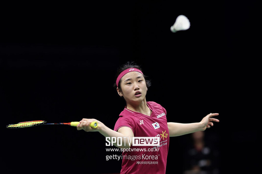 [BWF 세계선수권] 안세영-킴콩 조, 8강 진출…女 복식 이소희-백하나는 탈락