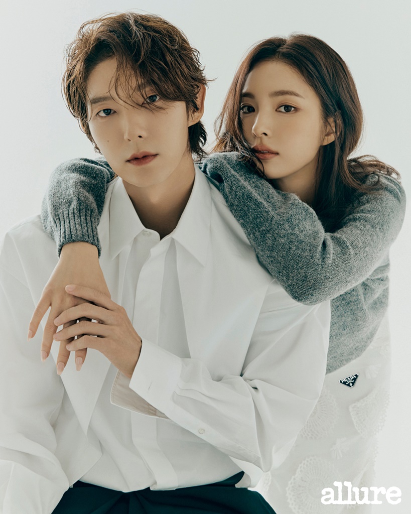 '아라문의 검' 이준기-신세경, 미묘한 떨림→짙은 눈빛…설렘 가득 커플화보