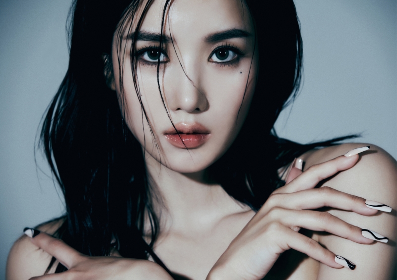 권은비 '언더워터' 역주행 ing...식지 않는 원톱 대세 열기