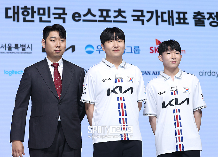 ▲ FIFA 온라인 4 국가대표 신보석 감독 곽준혁 박기영 ⓒ곽혜미 기자