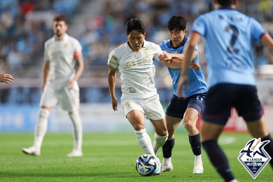 ▲ FC서울 주장 나상호는 결과를 꼭 가져오겠다고 강조했다. ⓒ한국프로축구연맹