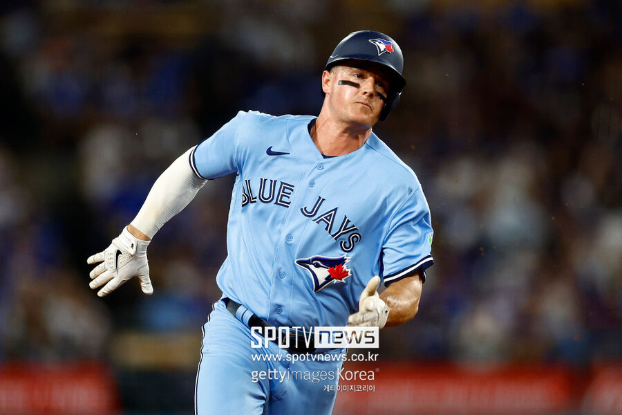 류현진 나오면 실책 연발…그런데 FA 랭킹은 오타니-벨린저 다음이라니