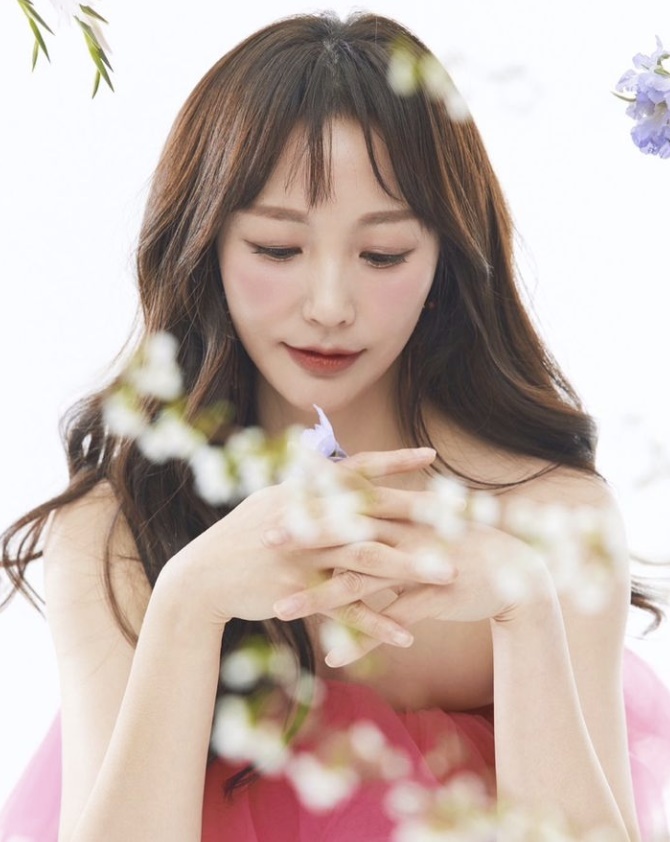'결혼' 안혜경 "♥남편, 모난 부분 채워주는 사람…인생에서도 골 넣겠다"[전문]