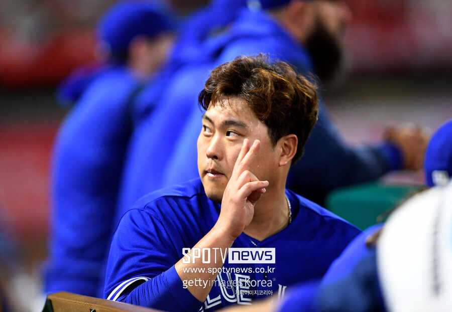 [TOR 게임노트] ‘피홈런→오심→5이닝 쾌투→불펜 방화‘ 류현진 4승 불발, 토론토 콜로라도에 13-9 승리