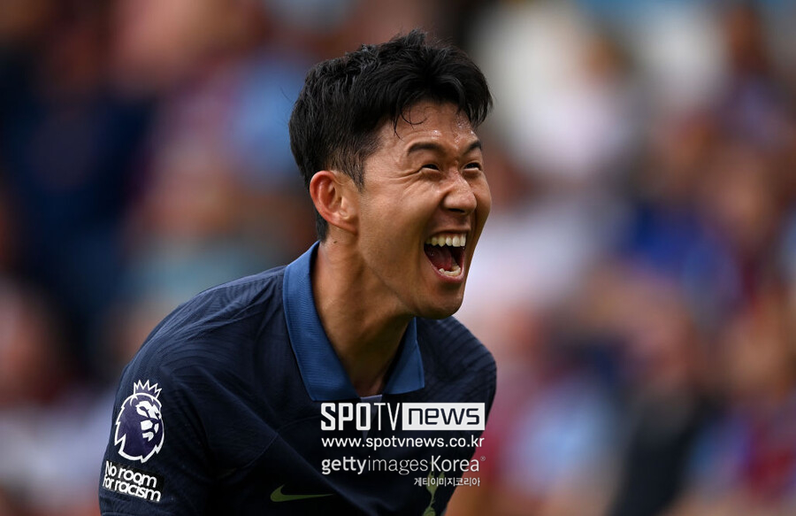 '해트트릭 → 28년 만 EPL 역사' 손흥민, 올시즌 첫 BBC 이주의 팀 선정...토트넘 최다 3명