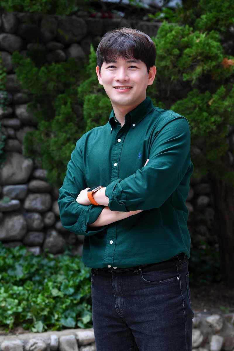 ▲ '동네멋집'을 연출하는 김명하 PD. 제공| SBS