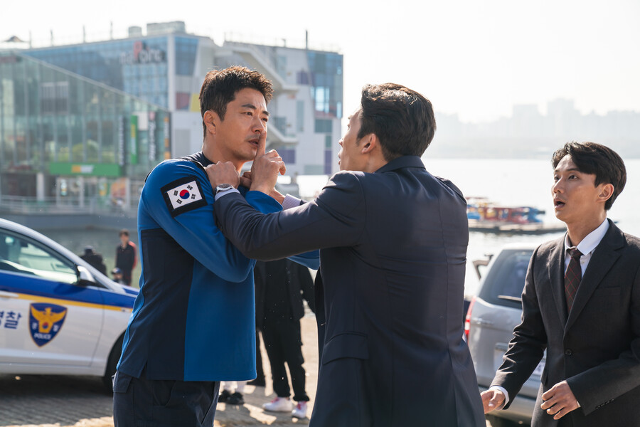 ▲ '한강' 권상우 이상이 스틸. 제공| 월트디즈니컴퍼니 코리아