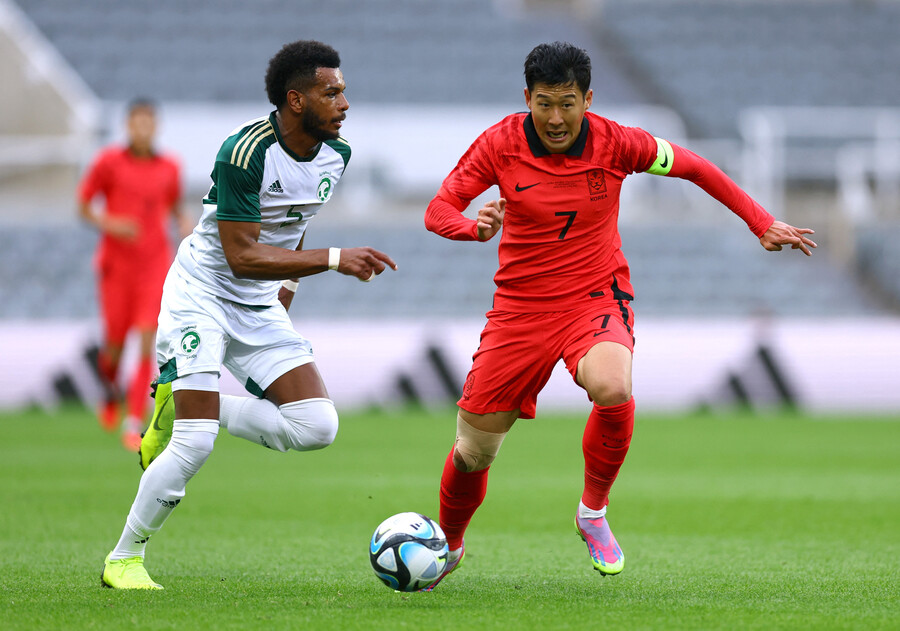 ▲ 축구대표팀이 사우디아라비아와 영국 뉴캐슬에서 평가전을 치렀다. 조규성이 선제골을 넣었다. ⓒ연합뉴스/REUTERS