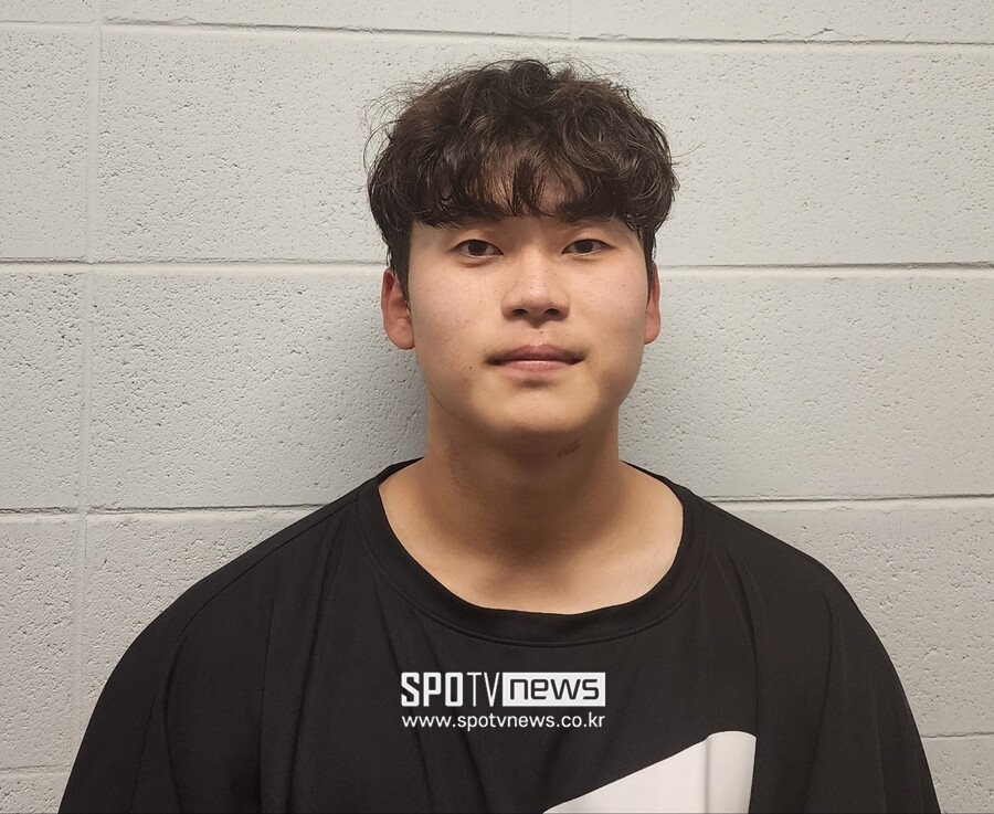 "팬 여러분, 걱정 안 하셔도 됩니다"…최연소 30홀드, 불펜 가장이 전한 진심