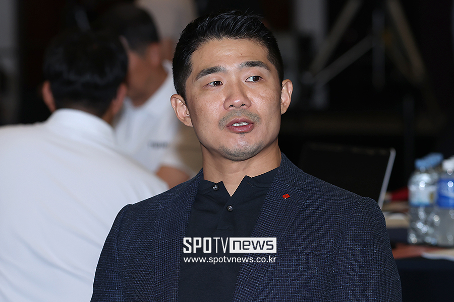 [포토S] 신인드래프트 참석한 롯데 성민규 단장