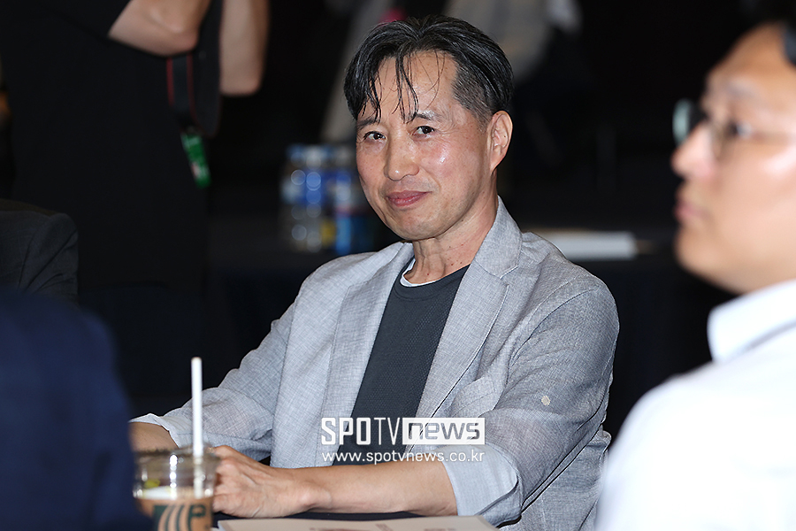 [포토S] 신인 드래프트 참석한 삼성 홍준학 단장