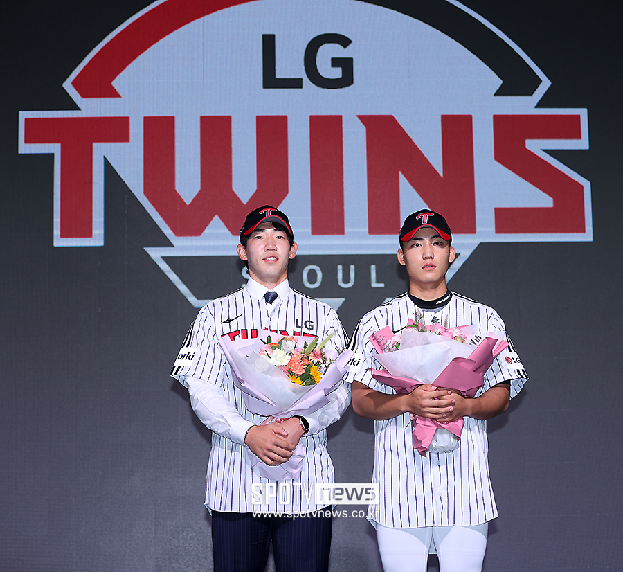 ▲ LG 2024년 신인 진우영(왼쪽)과 김현종 ⓒ곽혜미 기자
