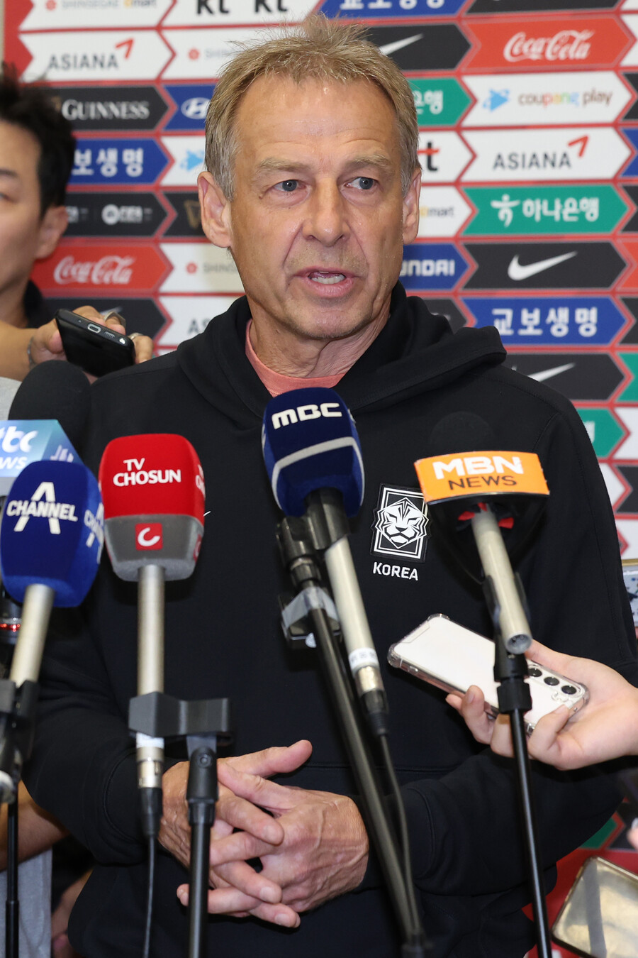 드디어 한국 온 클린스만 "아시안컵까지는 긍정 여론 필요, 비판은 결과 나온 뒤에" [SPO 현장 일문일답]