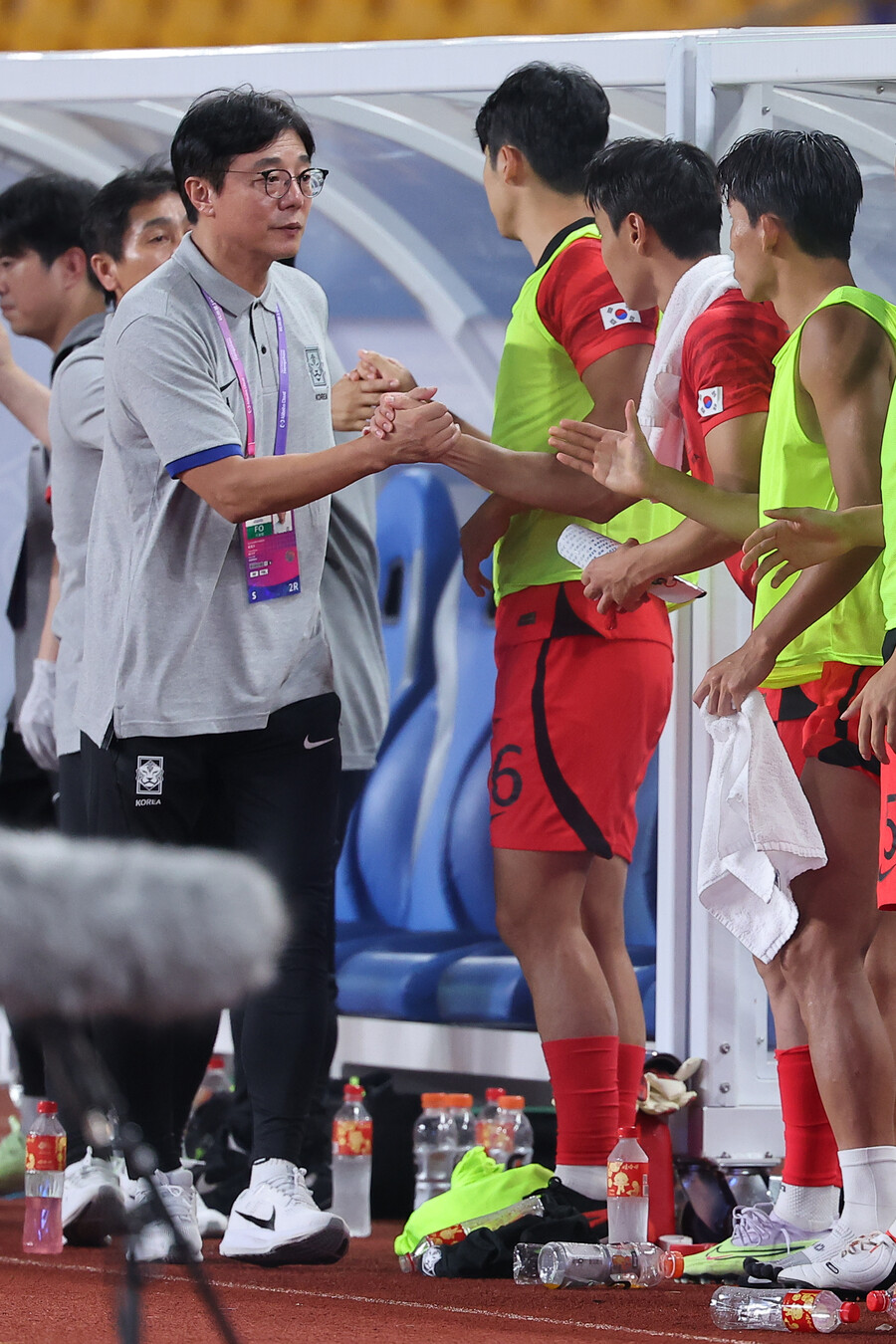 ▲  쿠웨이트와 경기에서 9-0 대승을 거둔 황선홍 감독. ⓒ연합뉴스