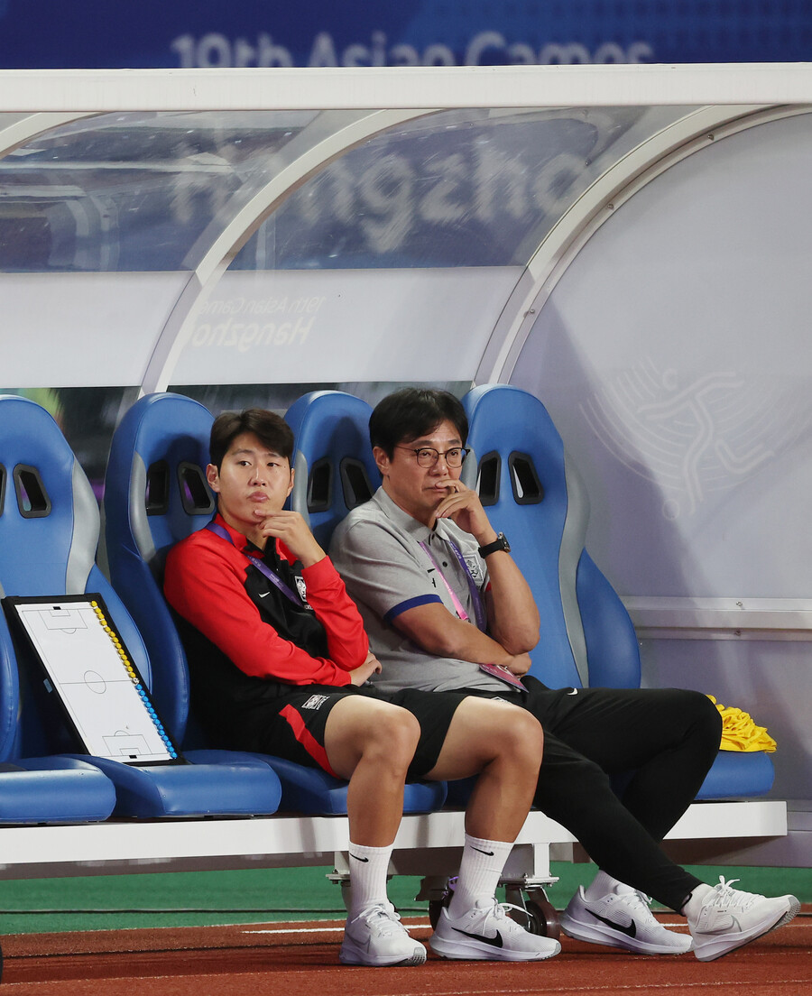 ▲ 금일 합류한 이강인은 태국전 출전하지 않는다. 경기장에서 경기를 지켜보고 있다. ⓒ연합뉴스