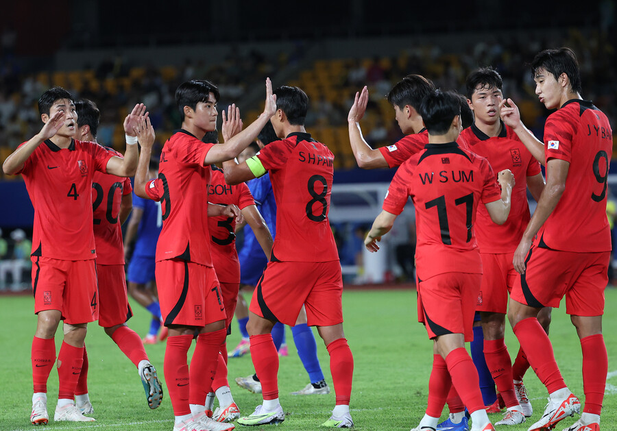 ▲ 황선홍호는 2차전 태국과 경기에서 4-0으로 앞선 채 전반을 마쳤다. ⓒ연합뉴스