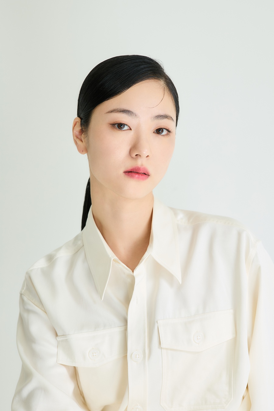 '거미집' 전여빈 "송강호와 연기 호흡, 배우대 배우로 부끄럽고 싶지 않은 마음"[인터뷰①]