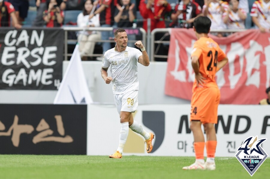 ▲ FC서울이 이승모의 두 골을 앞세워 제주 원정에서 3-1 승리를 거뒀다. ⓒ한국프로축구연맹
