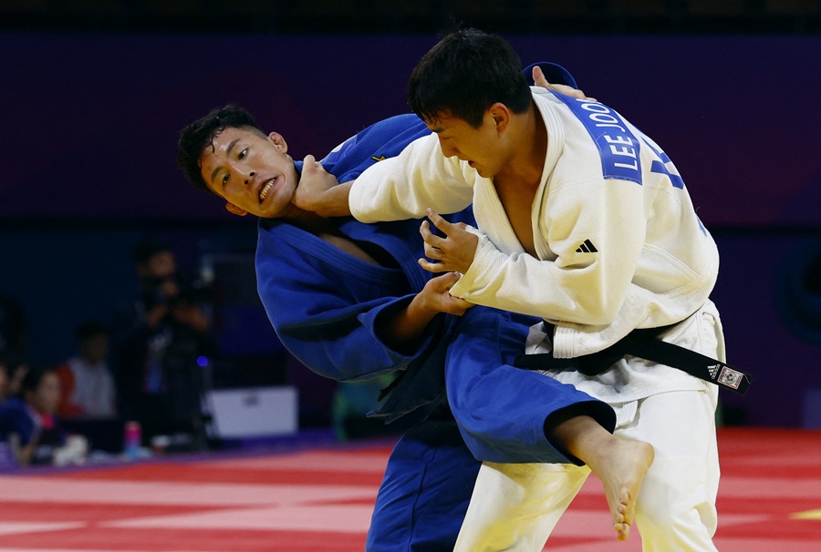 ▲ 한국 유도 첫 금메달을 노리는 남자 81kg급 이준환(흰색 도복) ⓒ 연합뉴스