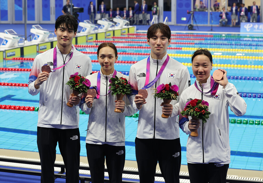 ▲ 혼성 혼계영 400m 대표팀. ⓒ연합뉴스
