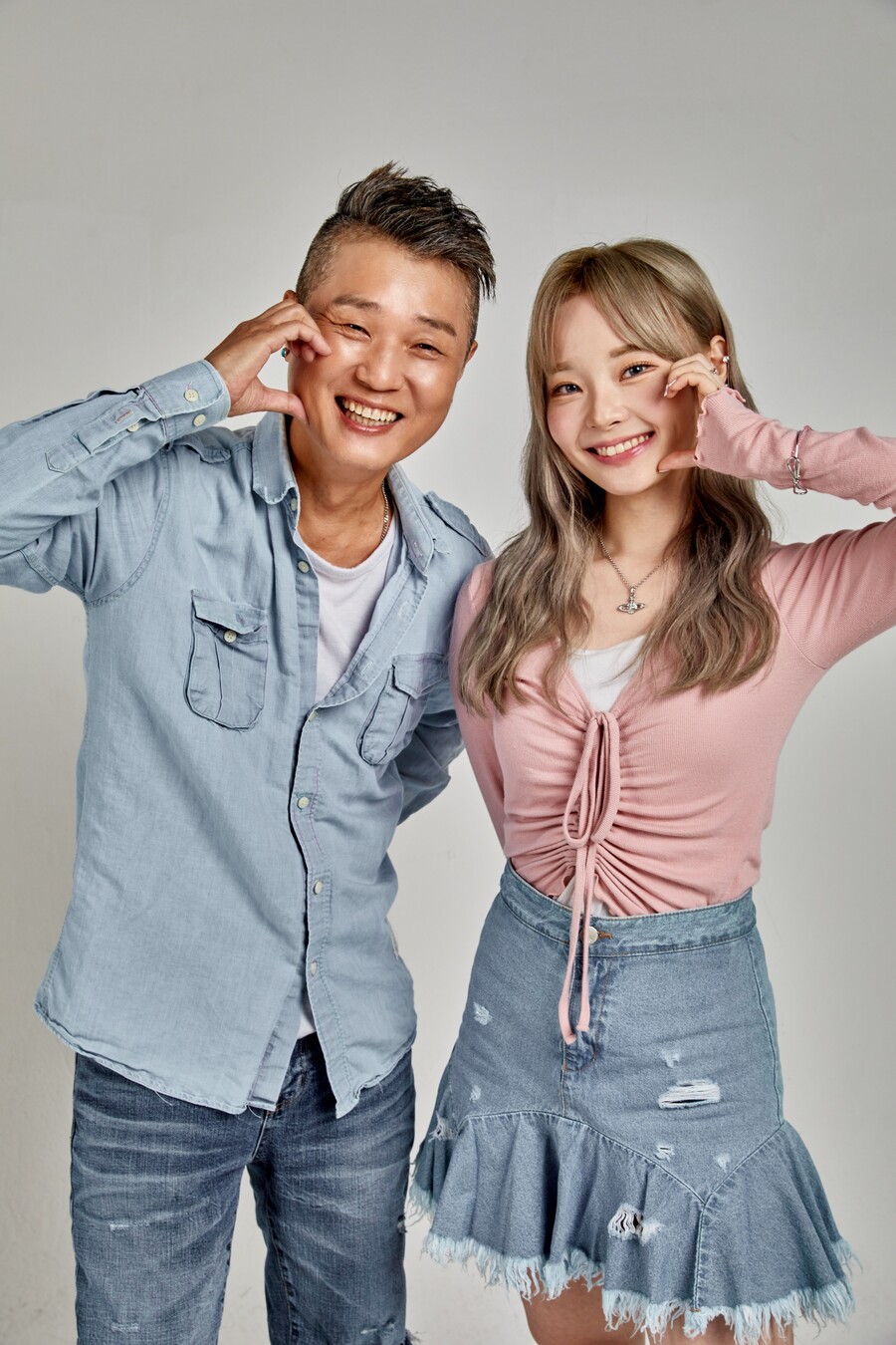 비쥬, 2년 만에 신곡 '두근거리지마' 발표…새 멤버 해온 합류