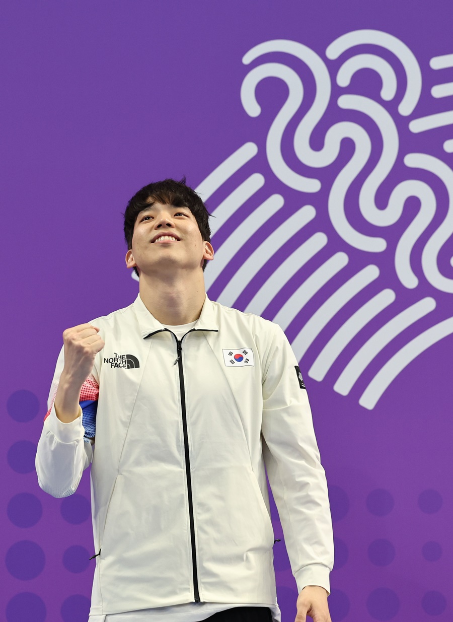 ▲ 이주호가 항저우 아시안게임 수영 남자 배영 200m에서 은메달을 획득했다  ⓒ연합뉴스