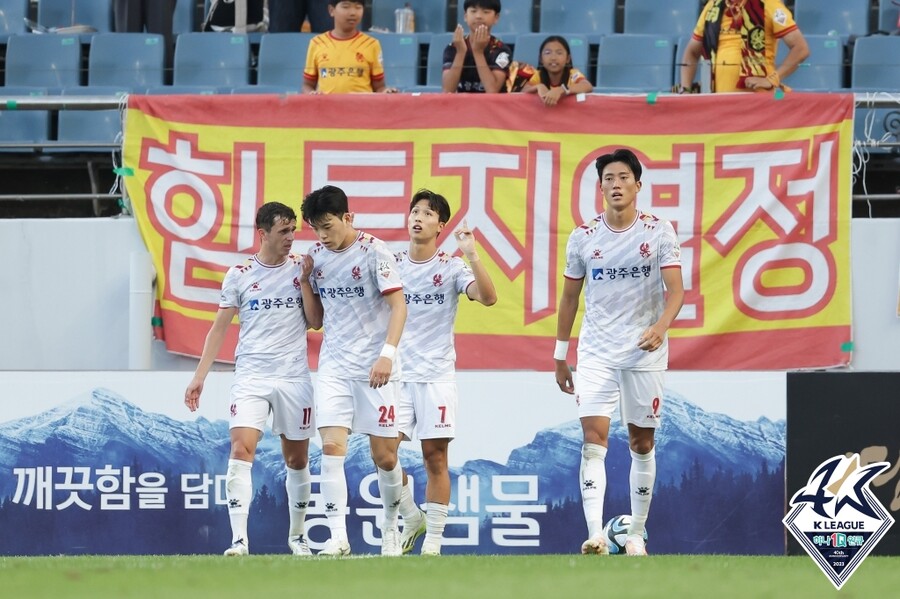 ▲ 광주FC는 엄지성과 하승운의 골로 제주 유나이티드를 이겼다. ⓒ한국프로축구연맹