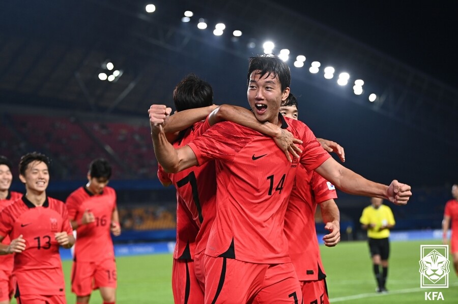 ▲ 바레인전 이한범-백승호-고영준의 벼락골이 터지며 한국이 3-0으로 앞서나갔다. ⓒ대한축구협회