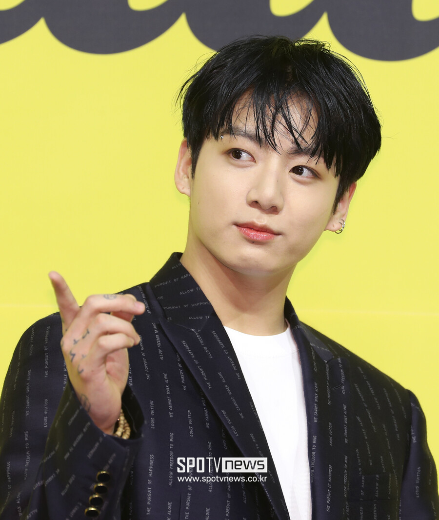 BTS 정국, 열애설에 본인등판 "여자친구 없다, 걱정 마시라"[이슈S]