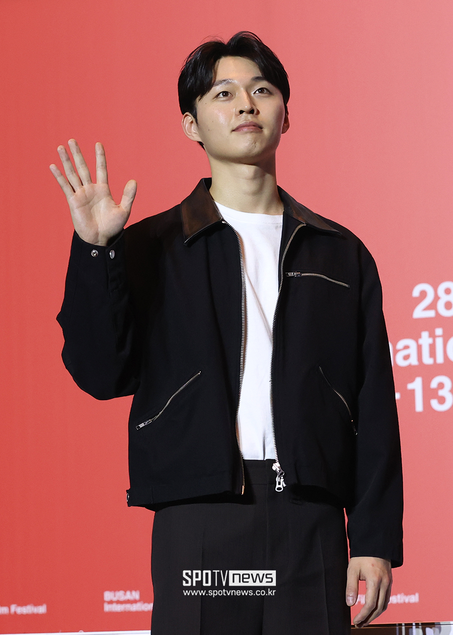 [포토S] 김우겸, 깔끔한 외모