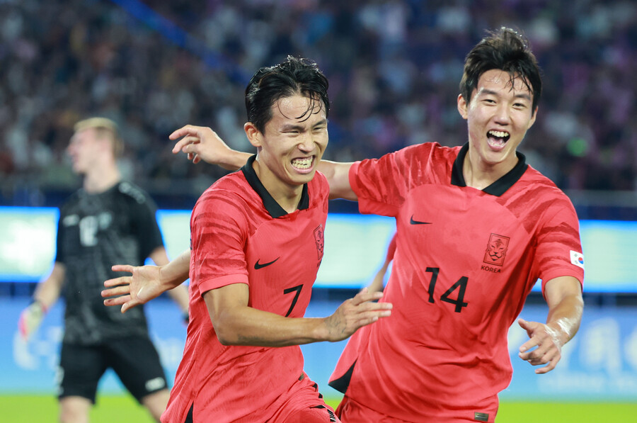 ▲ 대회 8골을 터트린 정우영은 한국의 사상 최초 AG 남자 축구 3연패에 혁혁한 공을 세웠다. ⓒ연합뉴스