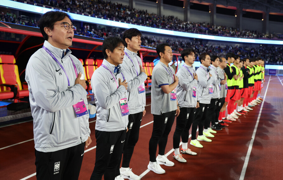▲  마음 고생 많았던 황선홍 아시안게임 축구대표팀 감독의 마무리는 금빛 영광이었다. ⓒ연합뉴스