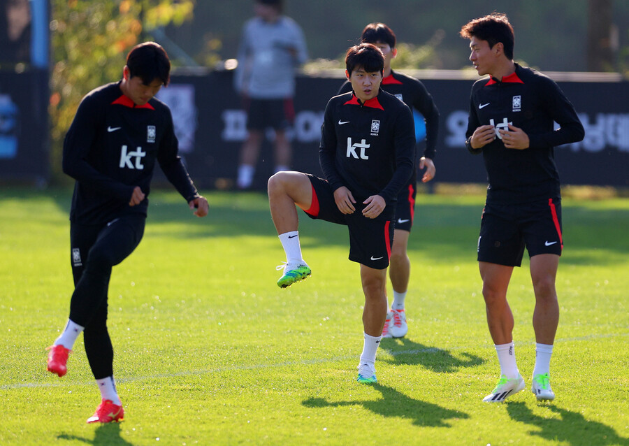 ▲ 위르겐 클린스만 감독과 축구대표팀. ⓒ연합뉴스